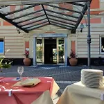 Sud Est By Fam Rossetti Hotel