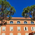Sud Est By Fam Rossetti 3*