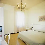 Sud Est By Fam Rossetti 3* Lavagna