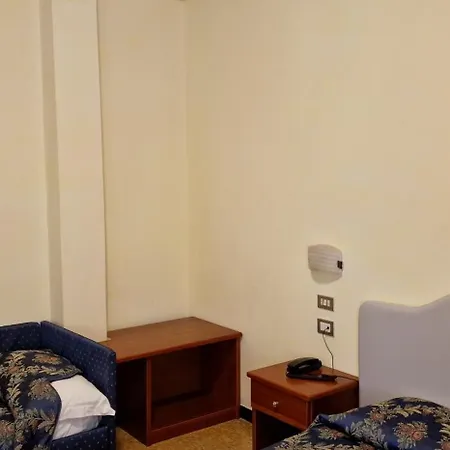 Sud Est By Fam Rossetti