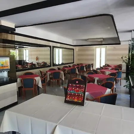 Sud Est By Fam Rossetti