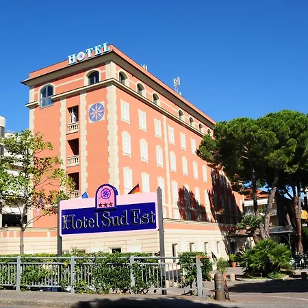 Hotel Sud Est By Fam Rossetti 3*