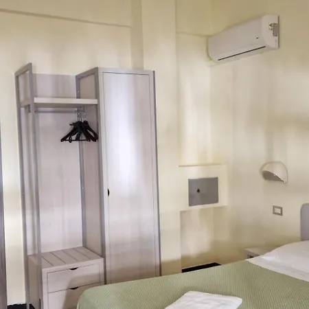 Hotel Sud Est By Fam Rossetti 3*