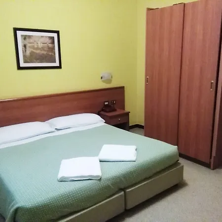 Sud Est By Fam Rossetti