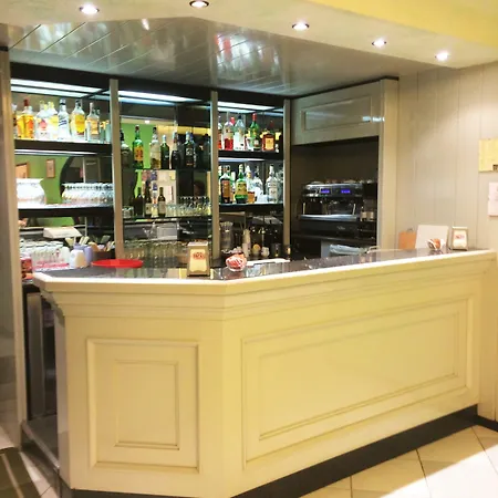 Hotel Sud Est By Fam Rossetti 3*