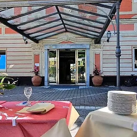 Sud Est By Fam Rossetti Hotel 3*