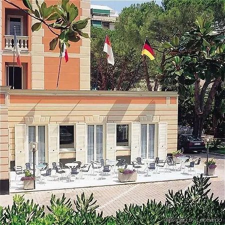 Sud Est By Fam Rossetti Lavagna