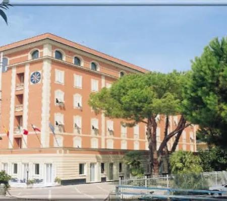 Sud Est By Fam Rossetti 3* Lavagna