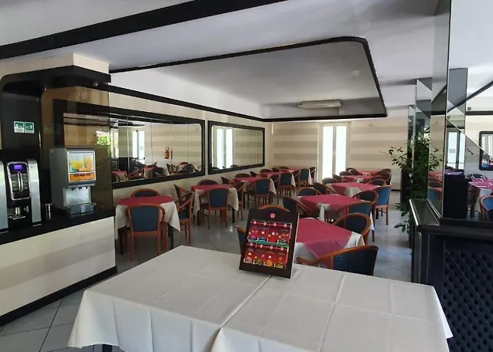 Sud Est By Fam Rossetti