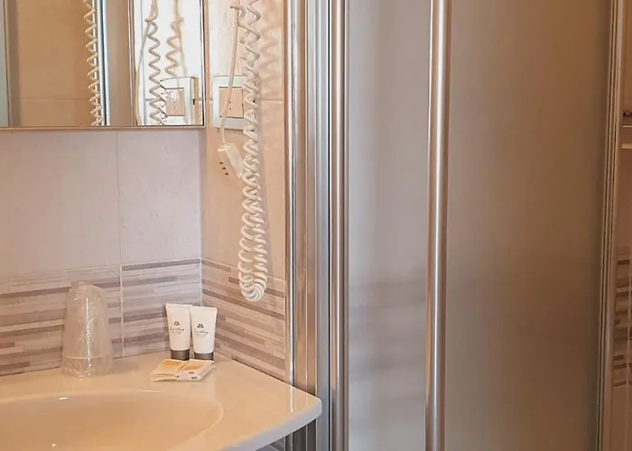 Sud Est By Fam Rossetti Hotel 3*