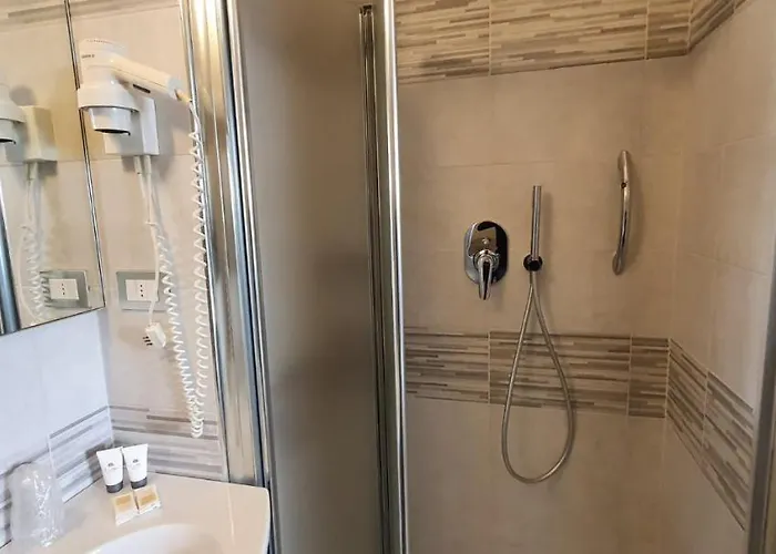 Sud Est By Fam Rossetti