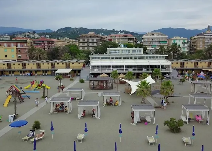 Sud Est By Fam Rossetti