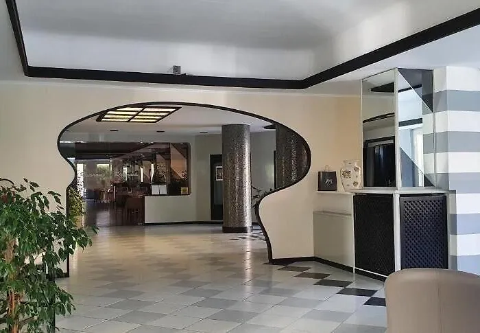 Sud Est By Fam Rossetti Lavagna