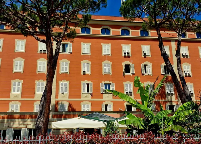 Hotel Sud Est By Fam Rossetti 3*