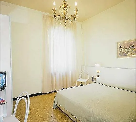 Sud Est By Fam Rossetti 3* Lavagna