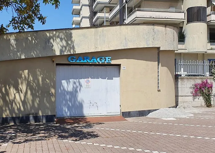 Hotel Sud Est By Fam Rossetti 3*